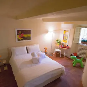 https://suite-viola-antica.it-tuscanyhotel.com